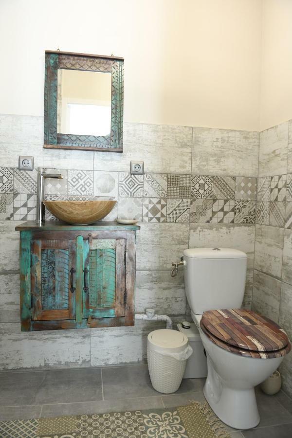 Chambre D'Hotes Du Charme Provencal Sénas Exteriör bild