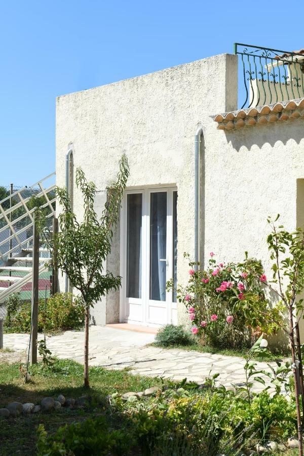 Chambre D'Hotes Du Charme Provencal Sénas Exteriör bild